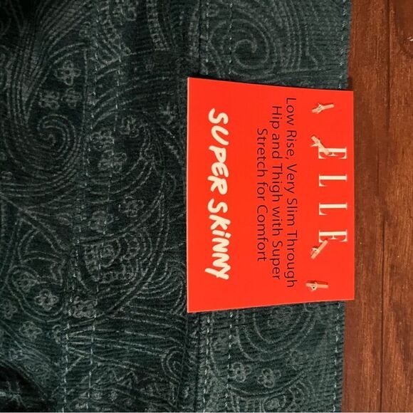 NWT ELLE Super Skinny Emerald Green Women’s Pants - Picture 10 of 11
